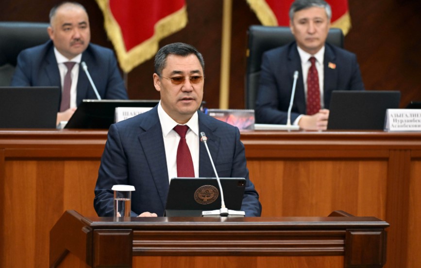 Президент Кыргызстана поздравил Жогорку Кенеш с 85-летием