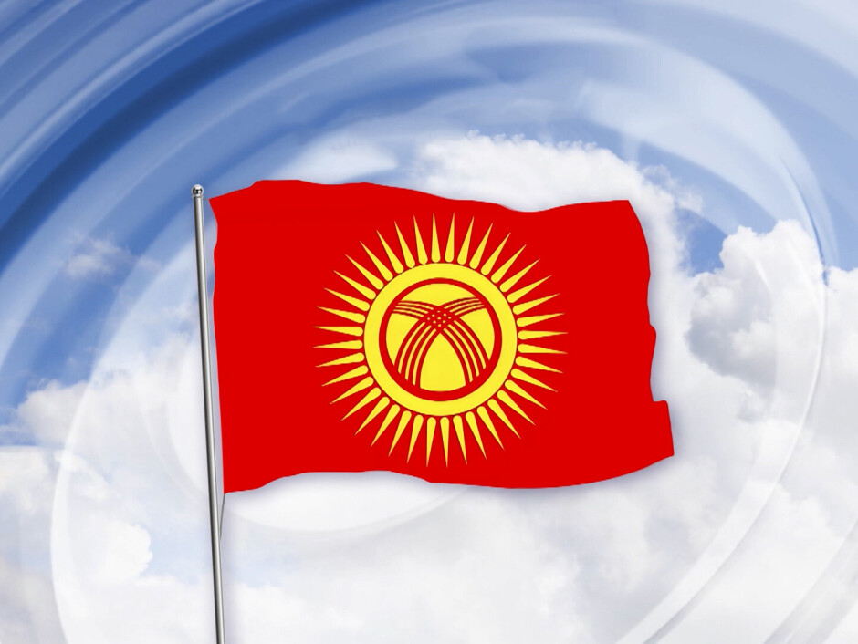 Президент С. Жапаров подписал закон об изменении флага страны