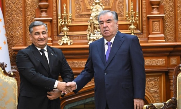 Президент Э. Рахмон провел встречу с Заместителем Председателя Кабинета Министров Туркменистана Т.Атахаллыевым