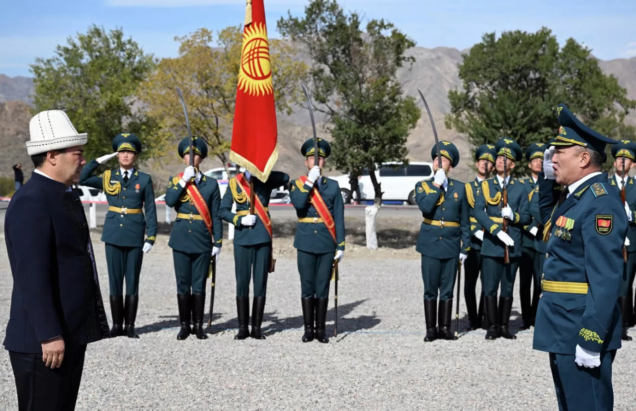 Садыр Жапаров открыл памятник Ормон хану в Нарыне