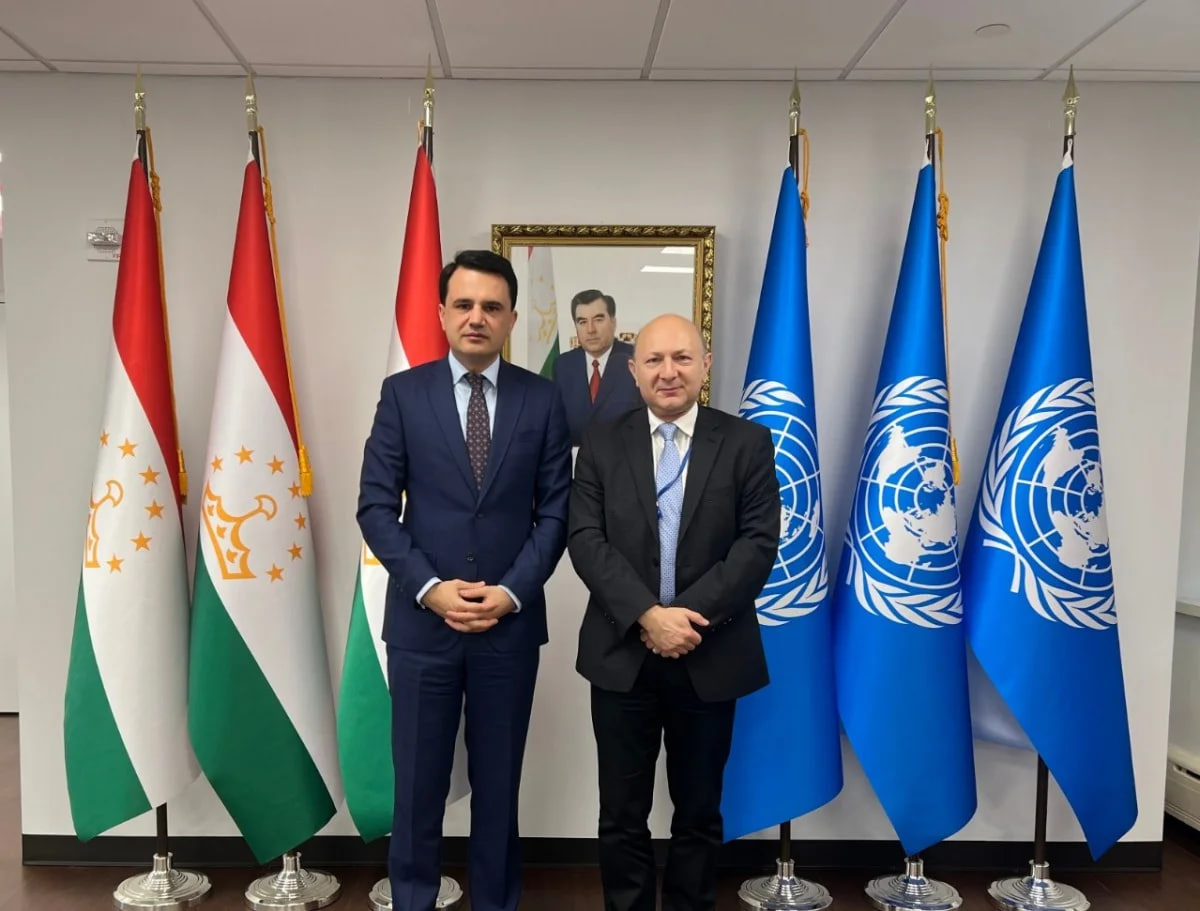 Представитель Таджикистана при ООН встретился с Главой Регионального Центра по превентивной дипломатии