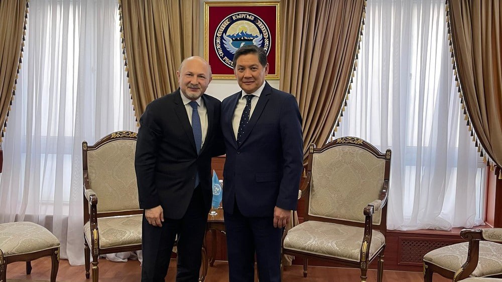 В Бишкек прибыл специальный представитель генсекретаря ООН по ЦА Каху Имнадзе