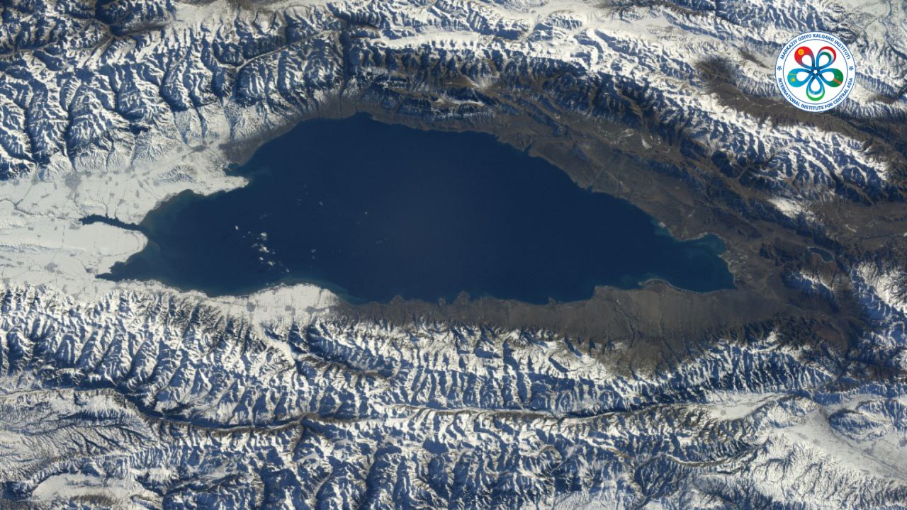 Иссык-Куль: Сапфир в горах Тянь-Шаня