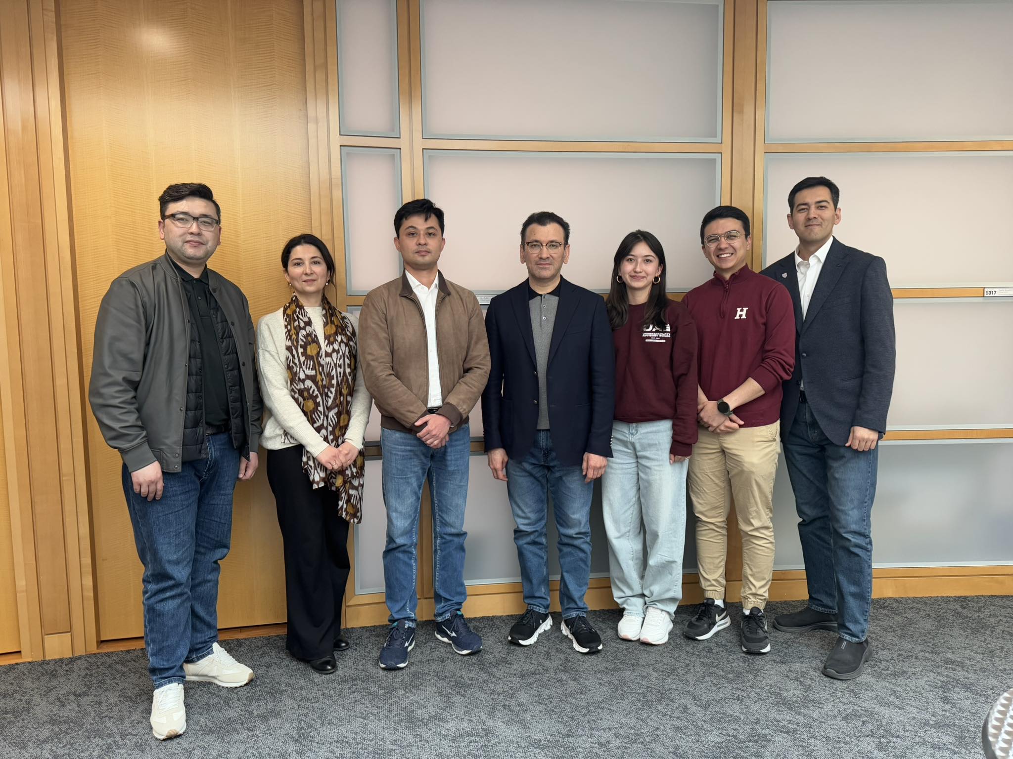 Директор МИЦА встретился со студентами из Узбекистана в Гарвардском университете 