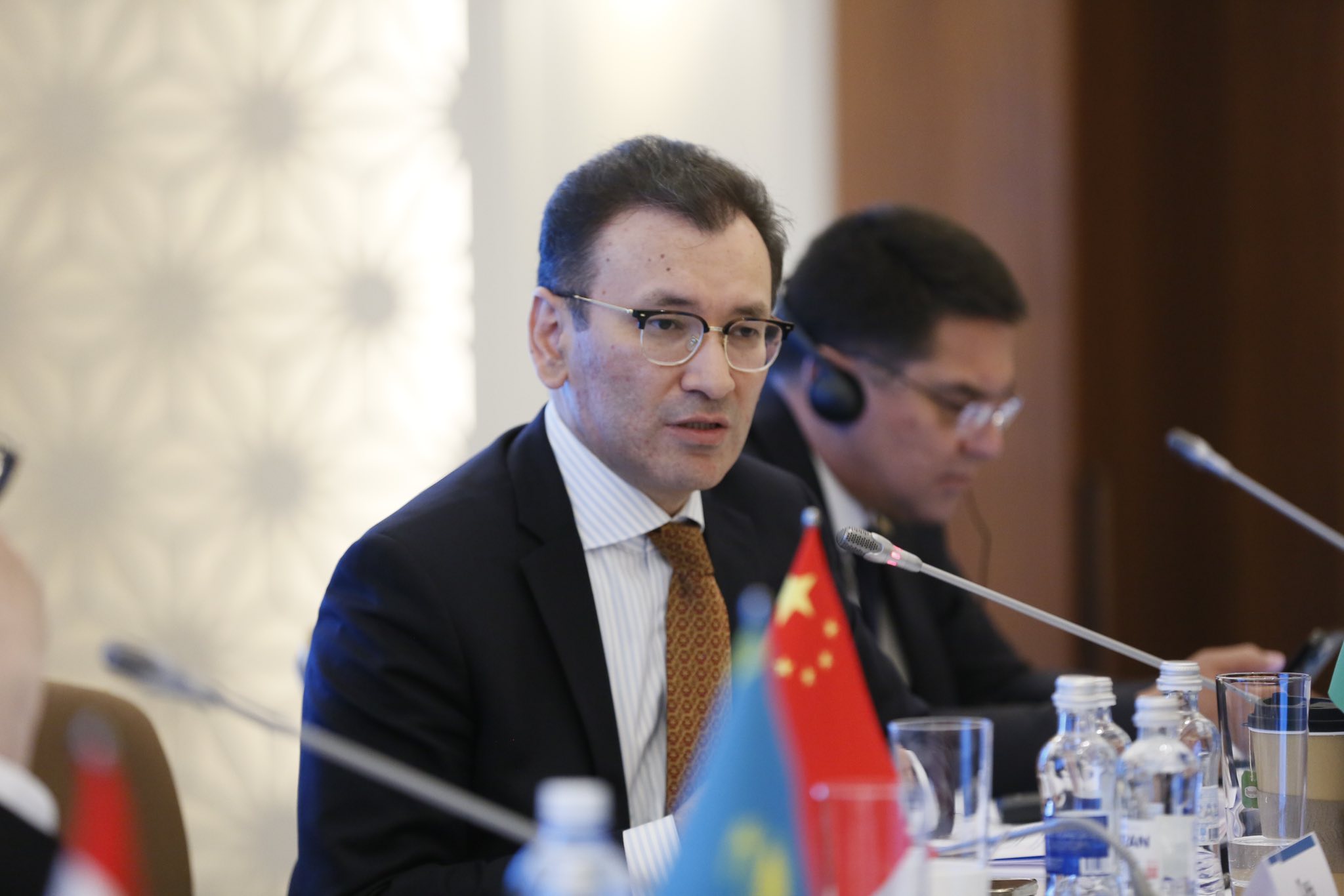 Выступление директора МИЦА Ж.Вахабова на V Форуме аналитических центров «Центральная Азия – Китай: новые горизонты регионального партнерства»