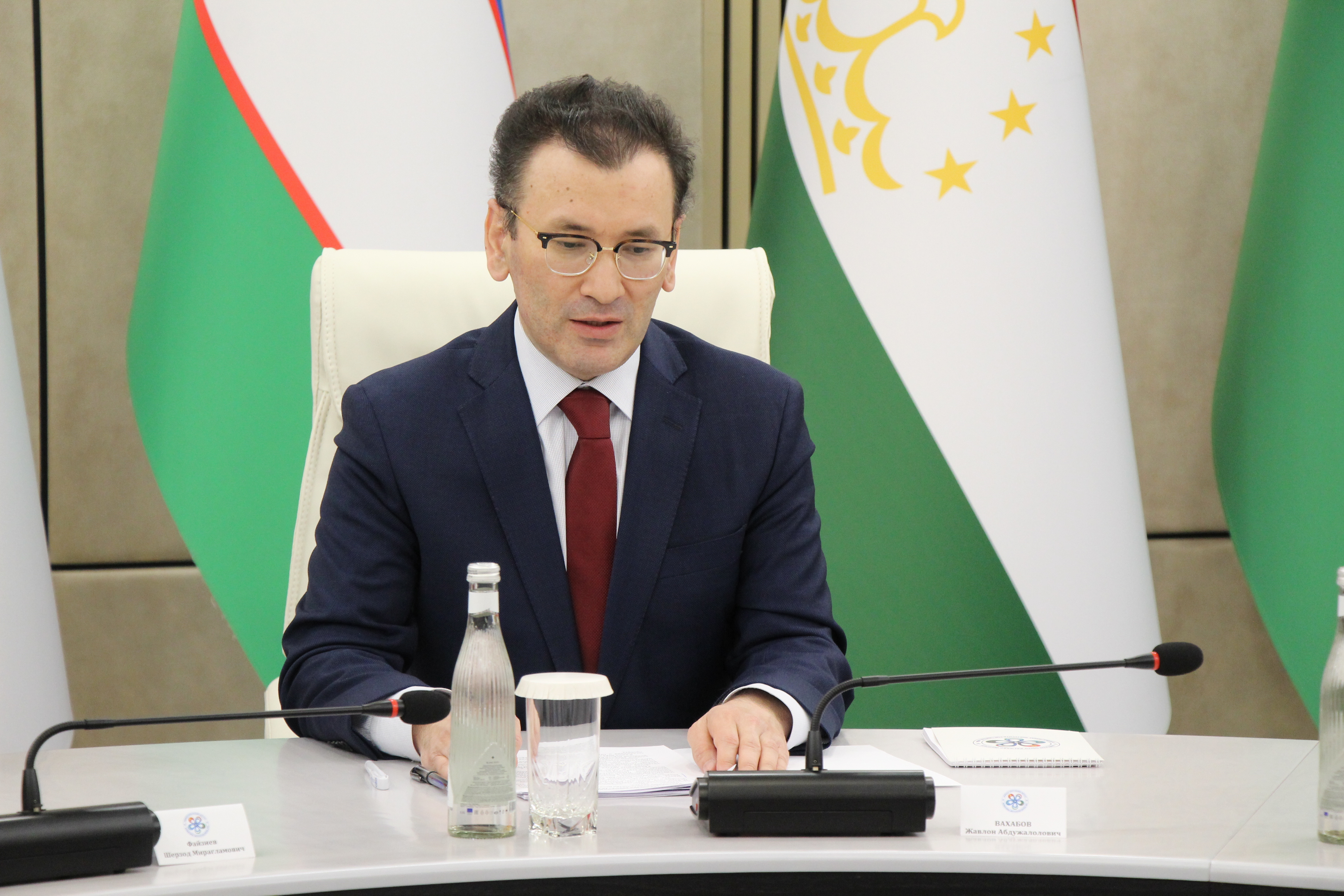 Выступление директора МИЦА Ж. Вахабова на церемонии передачи книг Посольства Китая в Узбекистане 