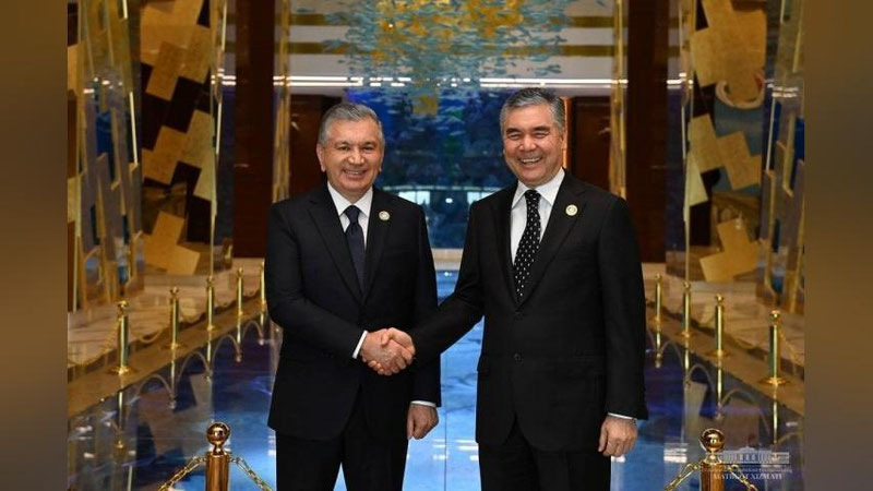 Сегодня Президент Узбекистана провёл телефонные разговоры с Национальным лидером туркменского народа и первым Президентом Казахстана