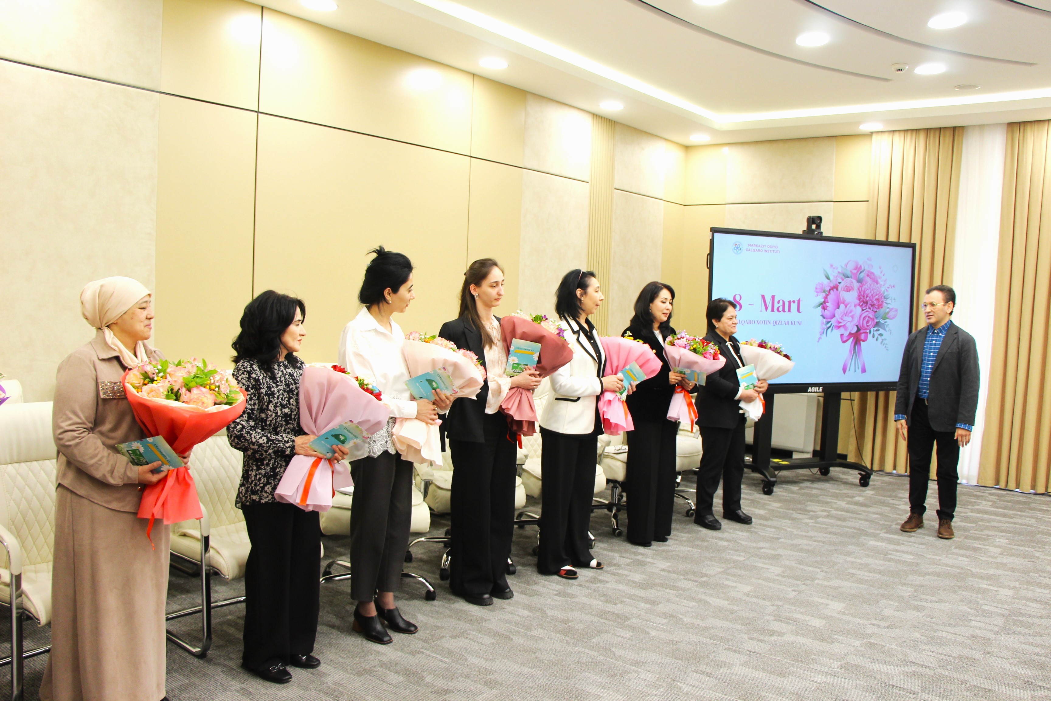 В МИЦА отметили Международный женский день