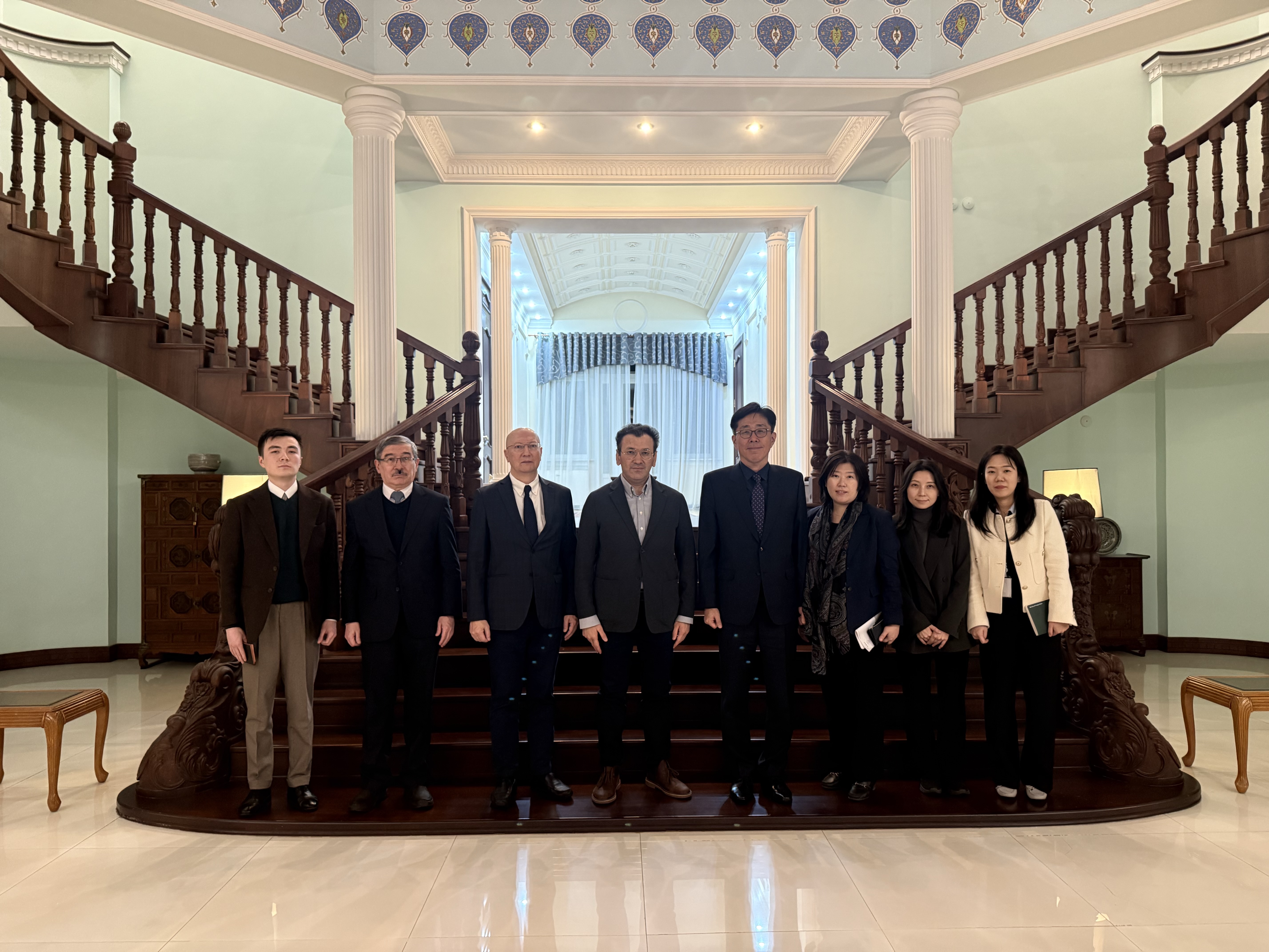 Директор МИЦА встретился с Послом Кореи в Узбекистане