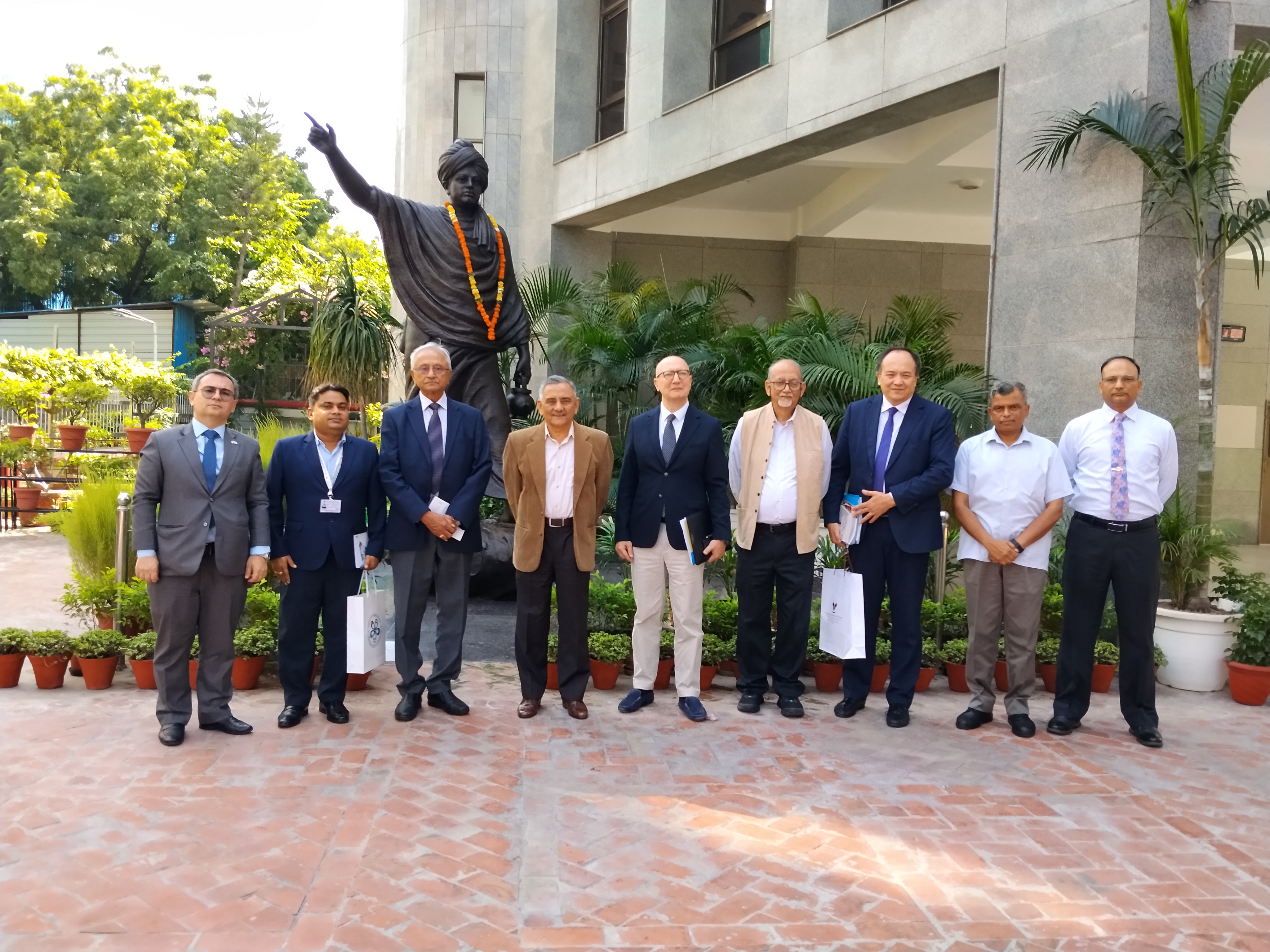 Regional Security, Digital Connectivity and Energy on the Agenda at IICA–VIF Talks